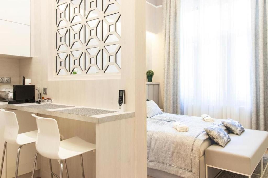 Revay 20 Suites By Corall Budapest Ngoại thất bức ảnh