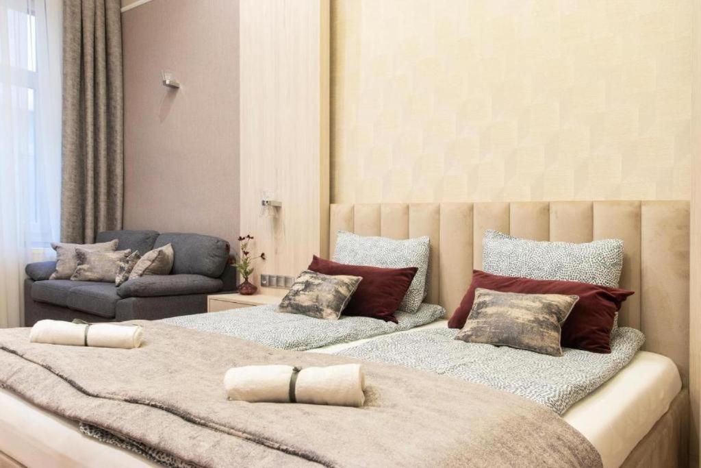 Revay 20 Suites By Corall Budapest Ngoại thất bức ảnh