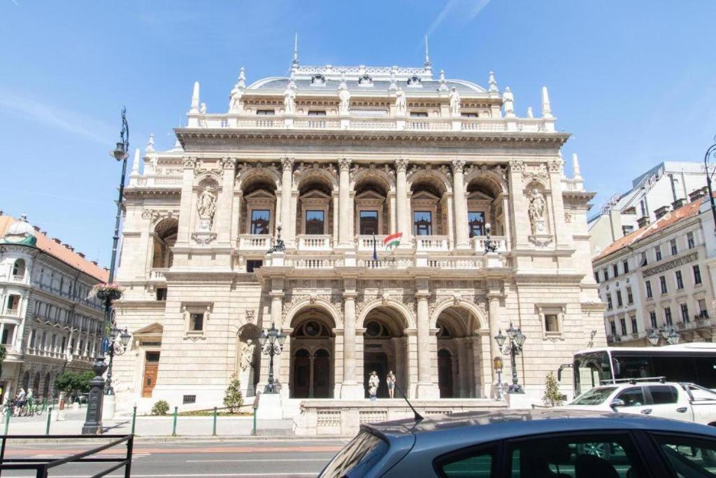 Revay 20 Suites By Corall Budapest Ngoại thất bức ảnh