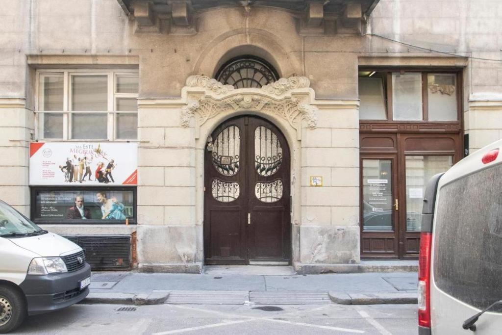 Revay 20 Suites By Corall Budapest Ngoại thất bức ảnh