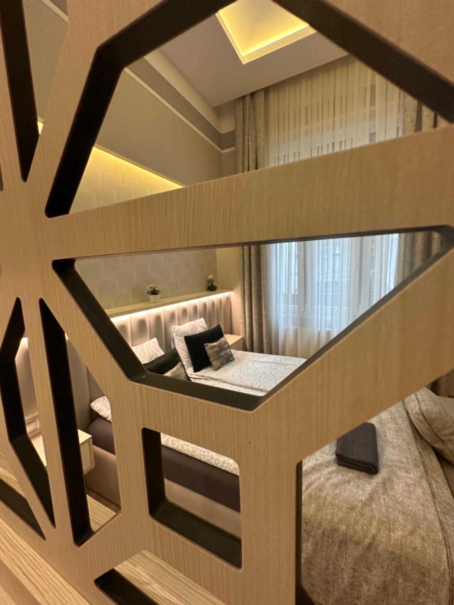 Revay 20 Suites By Corall Budapest Ngoại thất bức ảnh