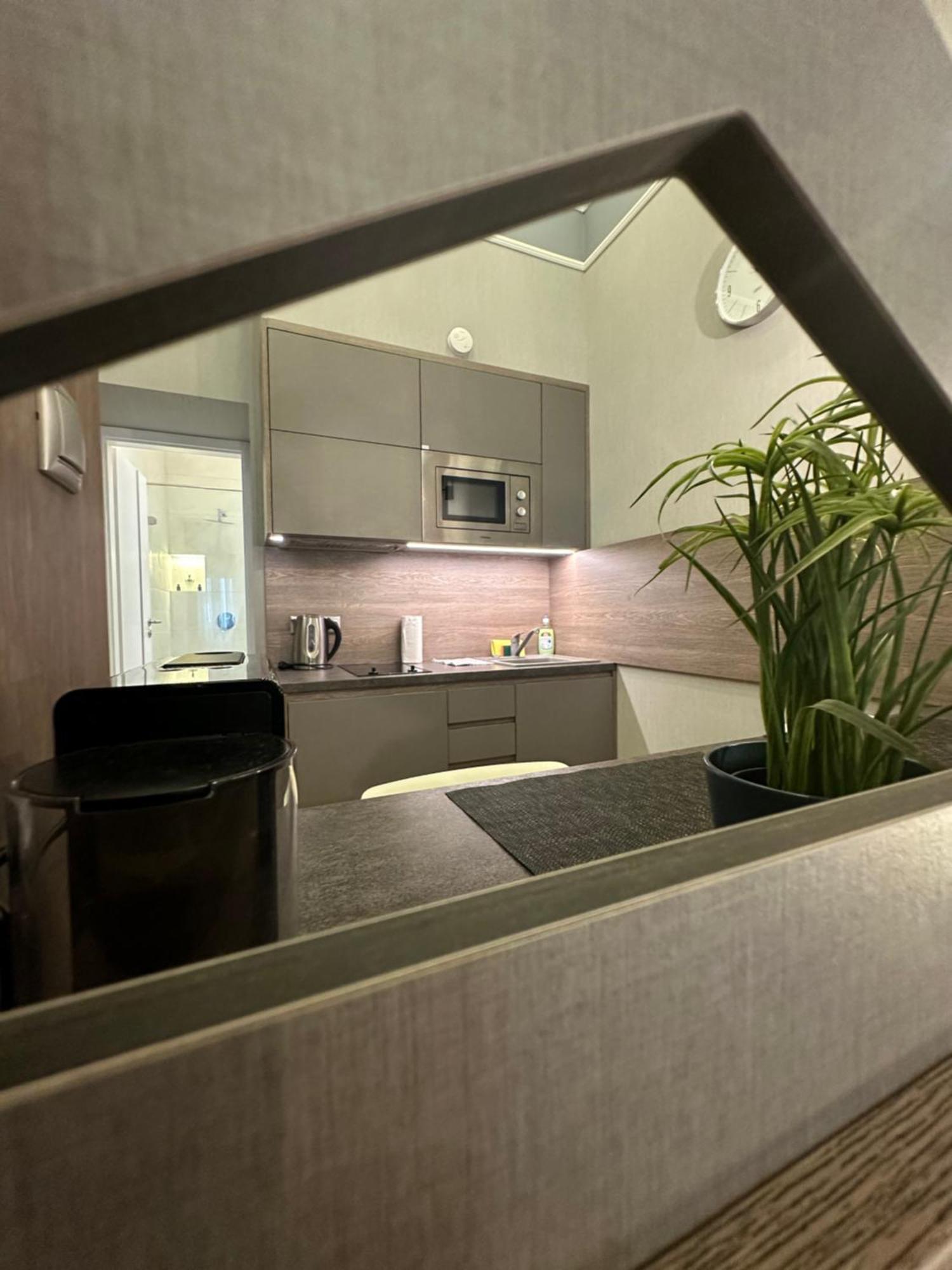 Revay 20 Suites By Corall Budapest Ngoại thất bức ảnh