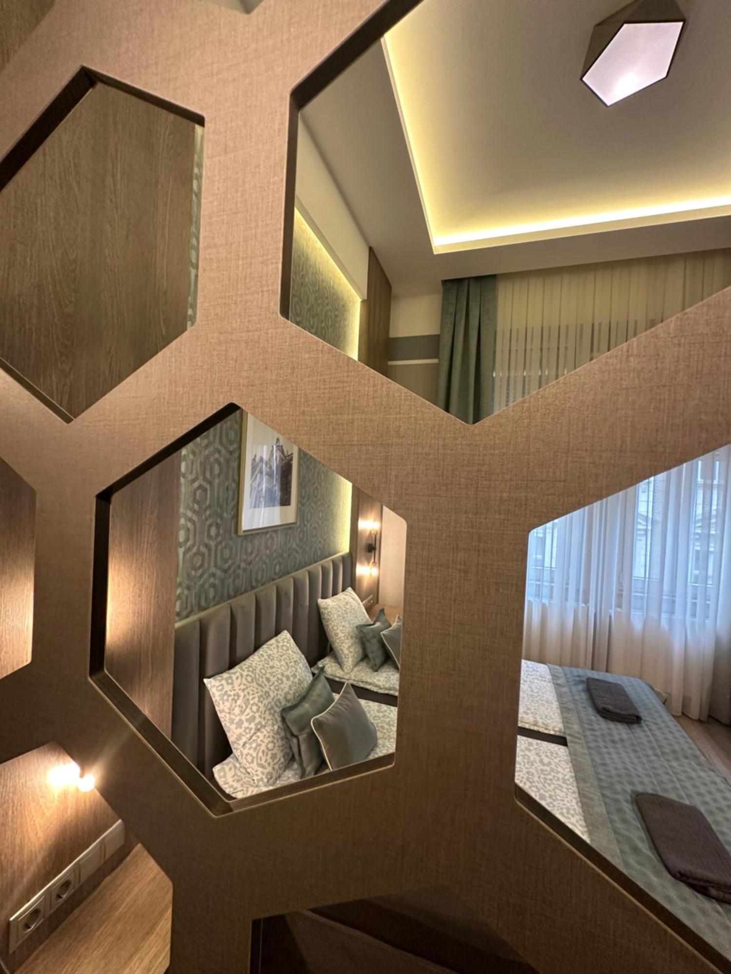 Revay 20 Suites By Corall Budapest Ngoại thất bức ảnh