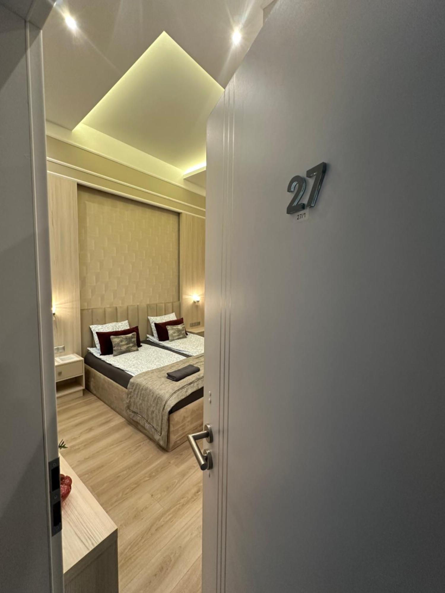 Revay 20 Suites By Corall Budapest Ngoại thất bức ảnh